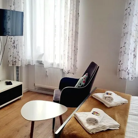 Fine For Couples Neukoelln *