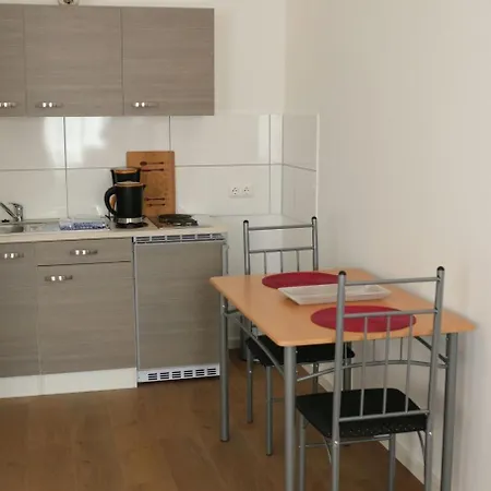 Apartment Fine For Couples Neukoelln